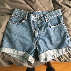 Levi Shorts